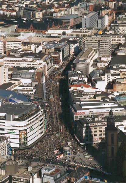 Einkaufsstraße Frankfurt Zeil