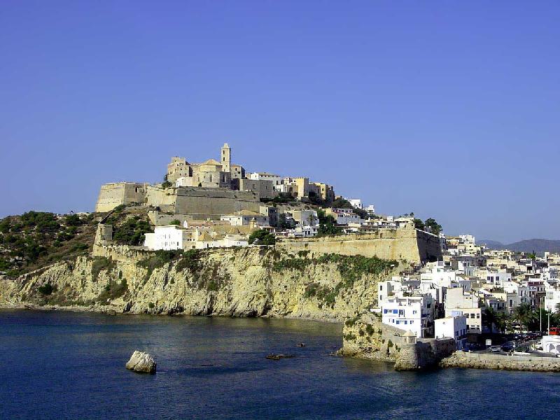 Dalt Vila - Archäologisches Museum