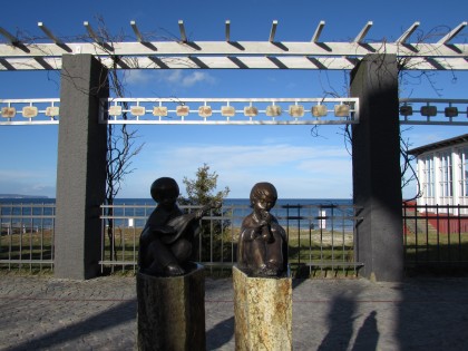 ImageStatuen am Meer