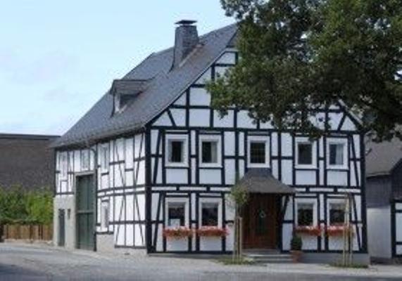 Deele Am Markt Eversberg Deele Am Markt Eversberg - Meschede