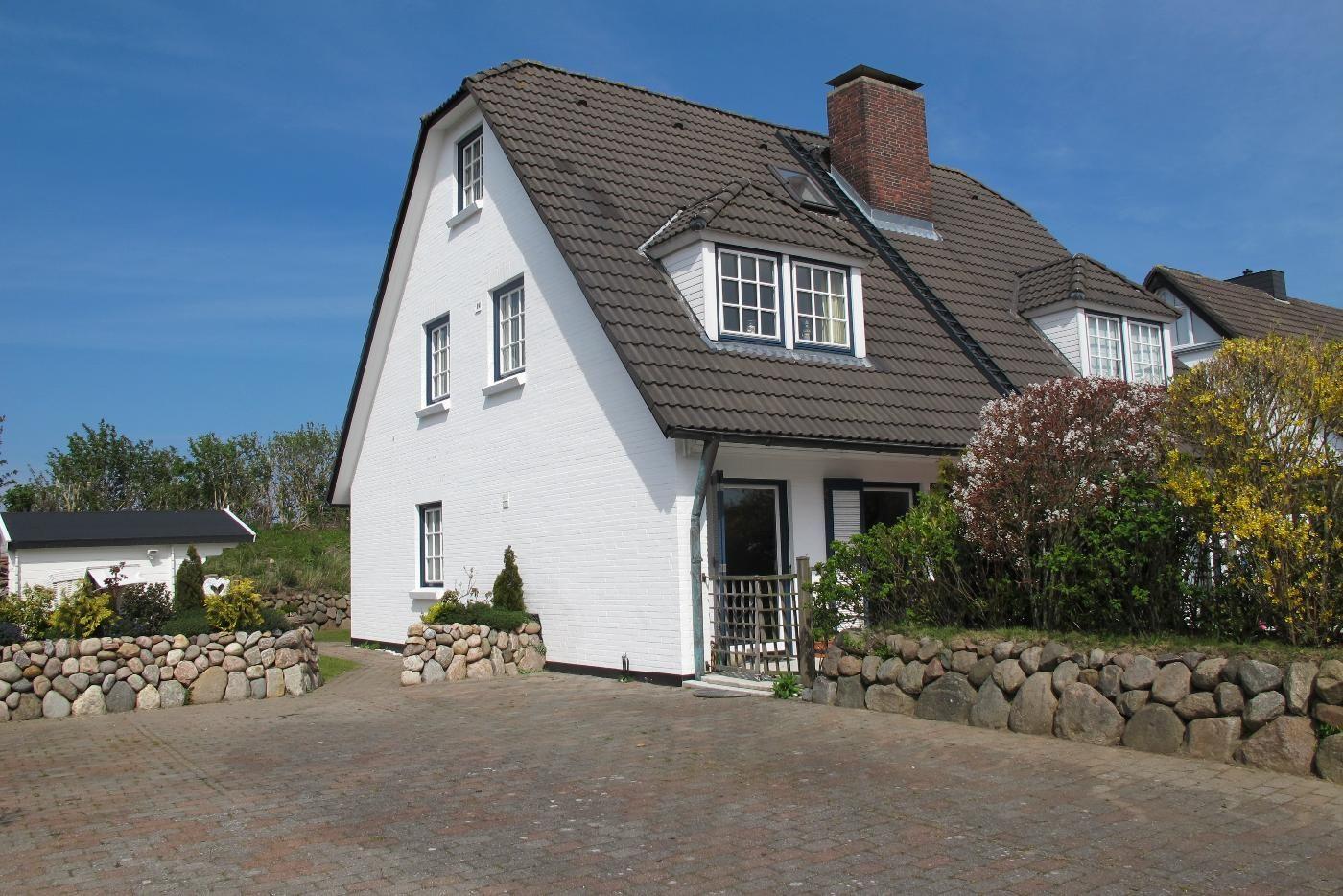 Haus "Möwe Jonathan" mit Parkplatz