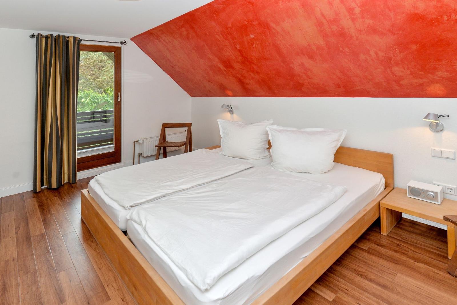 Schlafzimmer mit  hochwertigem Antik Putz
