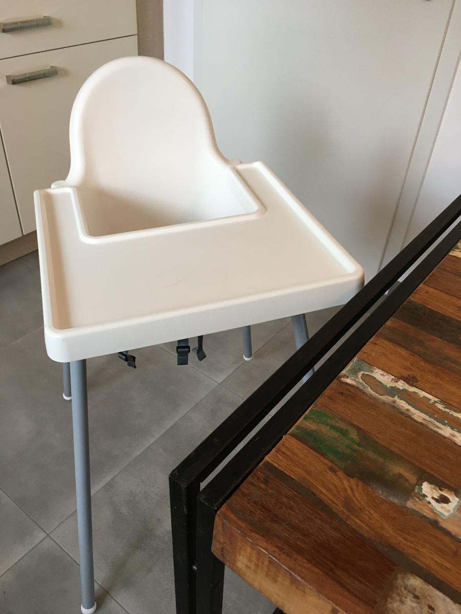 Auch dieser Hochstuhl mit Sitzverkleinerung (Antilop von Ikea) steht Ihnen kostenfrei zur Verfügung