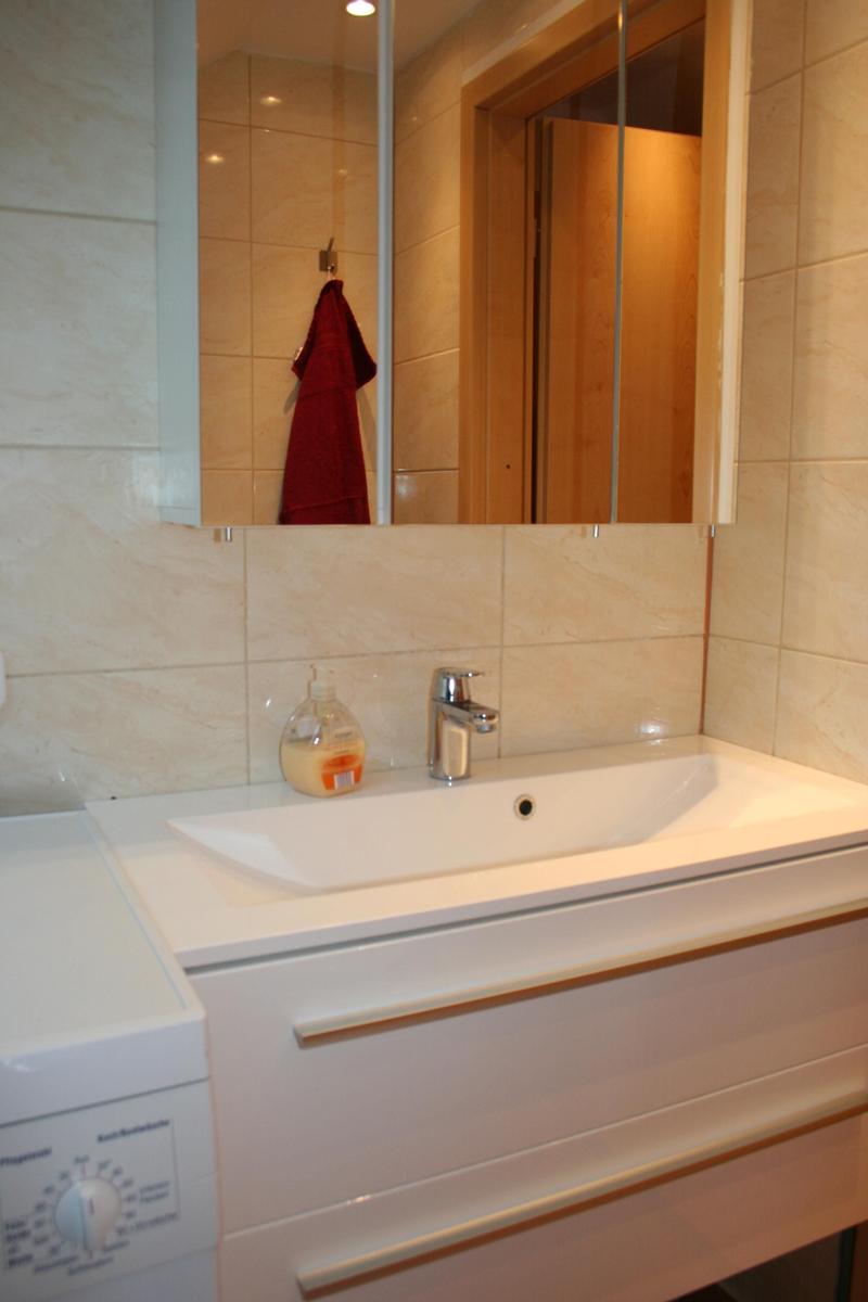 der Waschplatz im Badezimmer im Erdgeschoss