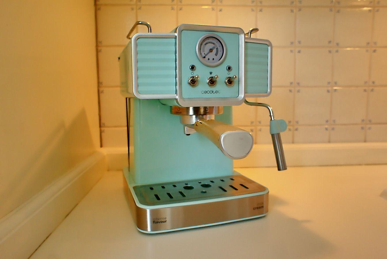 Und eine Espressomaschine gibt es auch