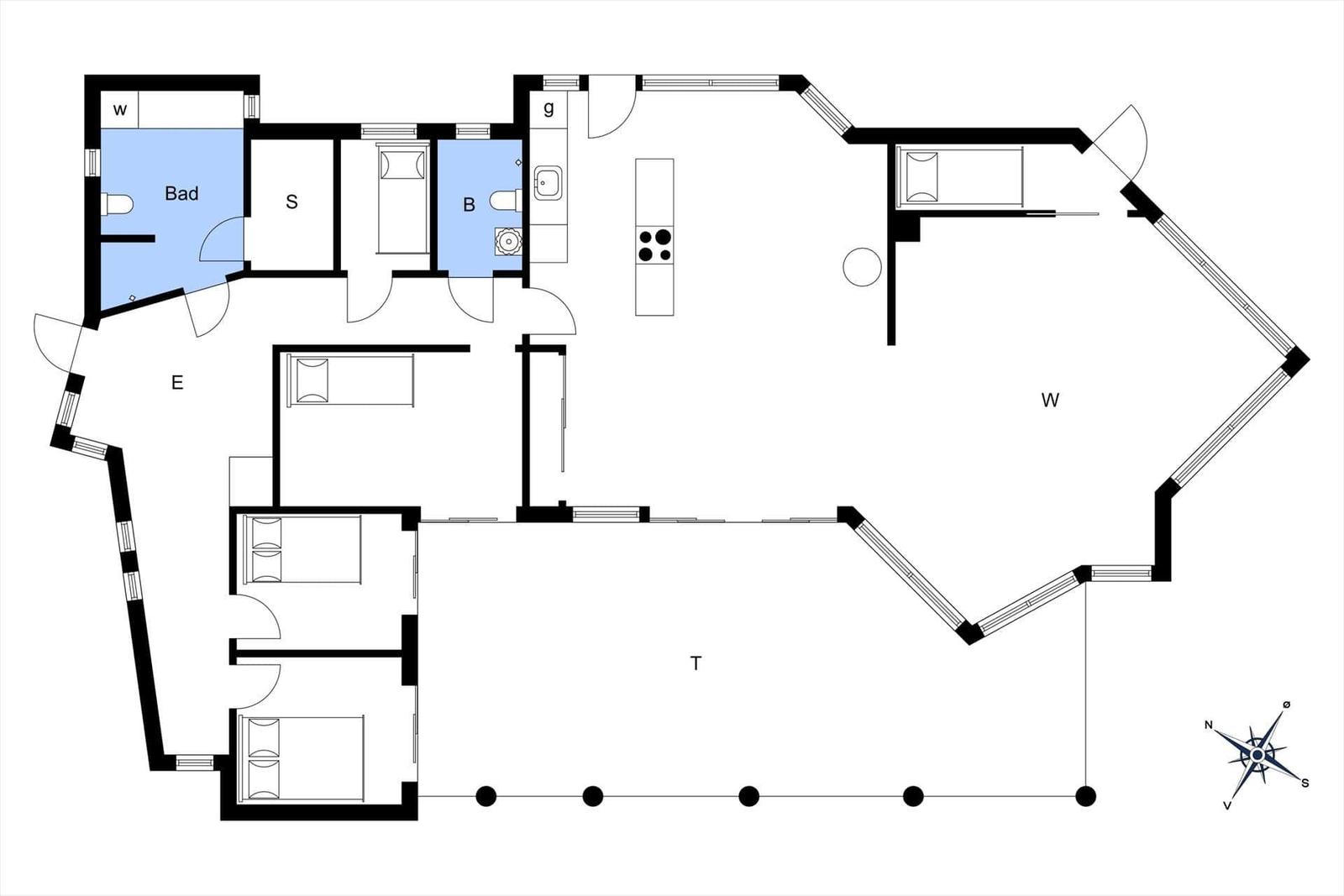 Dieses Grundriss zeigt eine Wohnung mit drei Schlafzimmern, einem Bad und einer Küche.