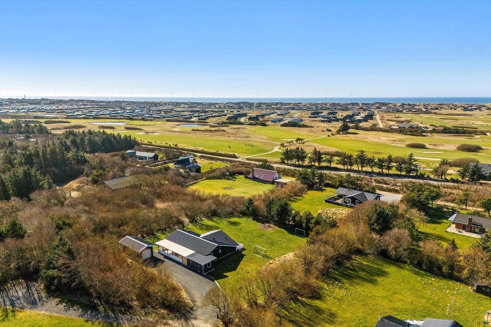 Haus mit Garten, Golfplatz und Blick aufs Meer