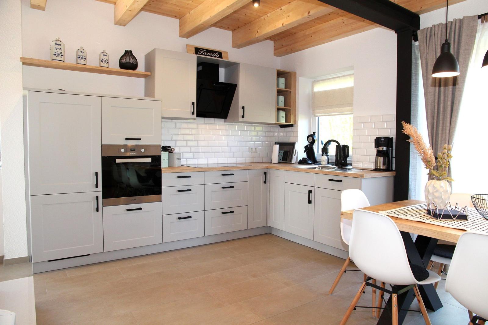 Küche / Küchenzeile