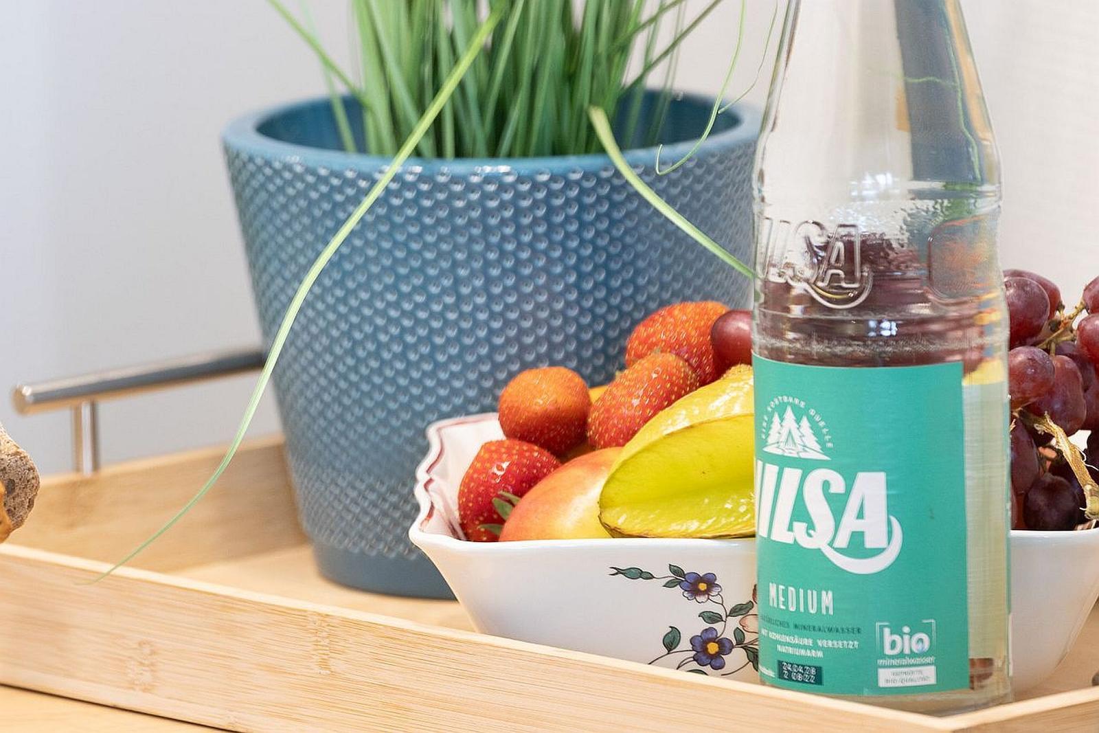 steht zum Empfang bereit