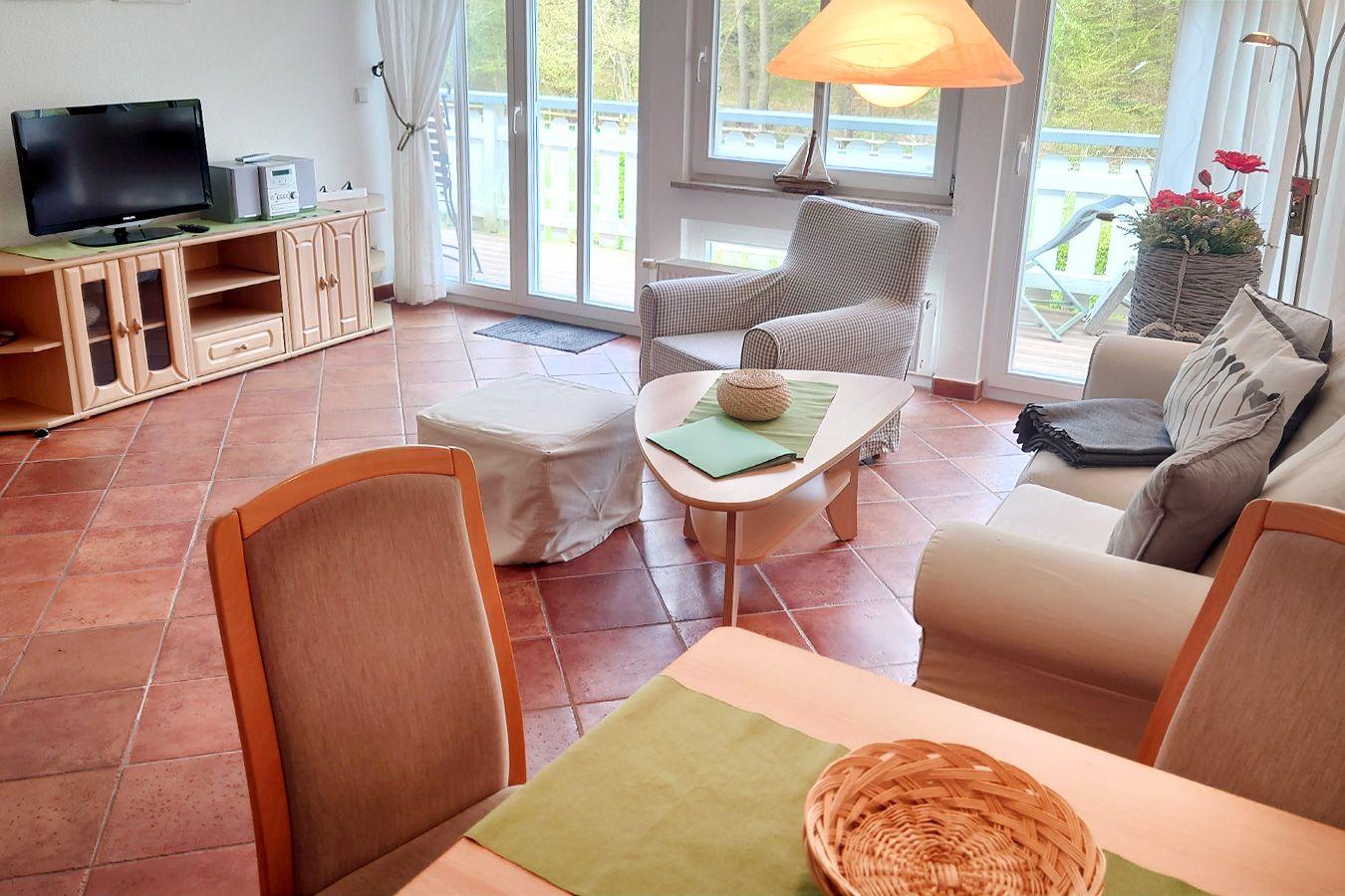 Frühstück mit Blick ins Grüne