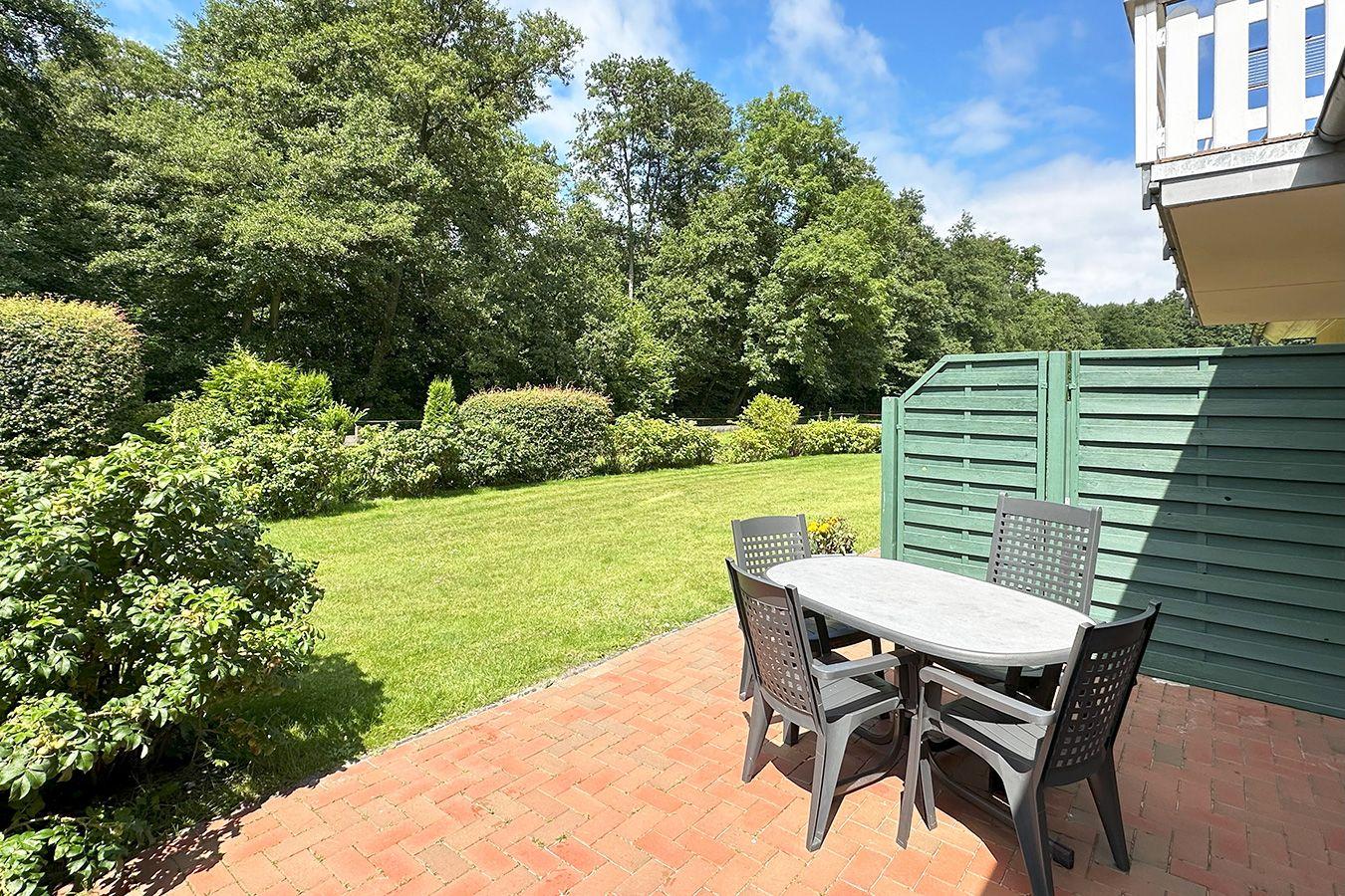 mit Ausblick ins Grüne