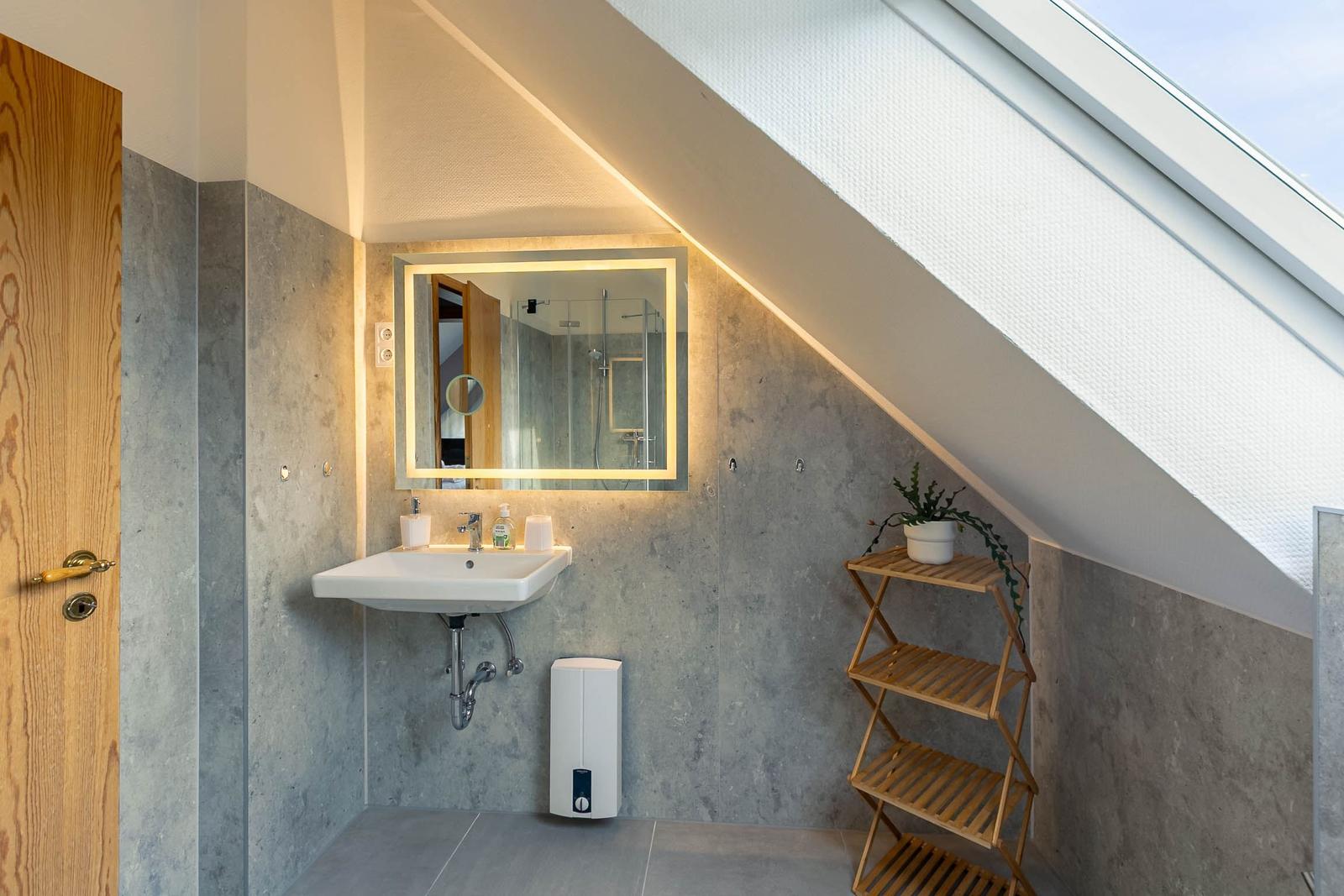 Badezimmer mit Tageslicht...