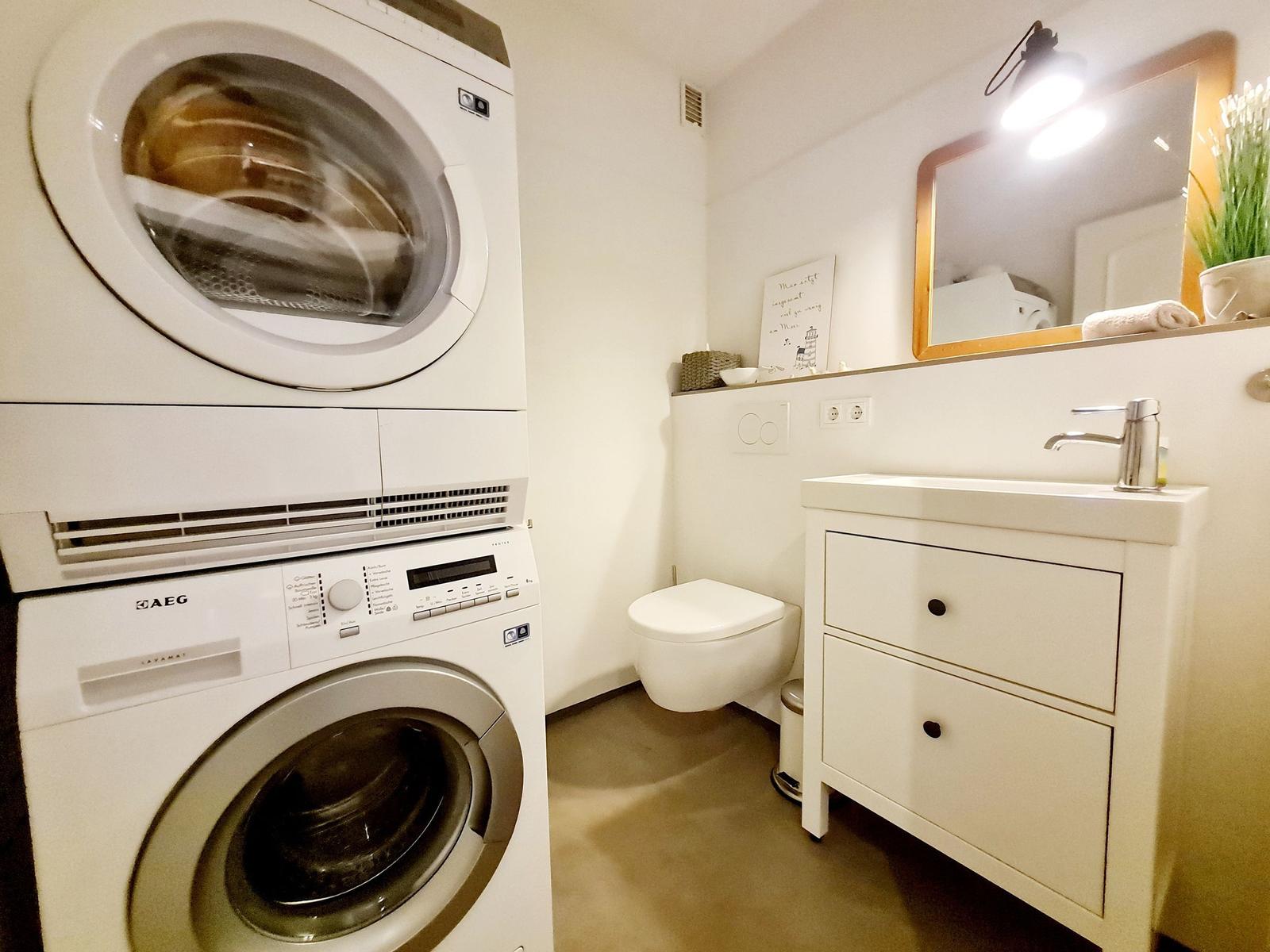 Waschmaschine und Trockner