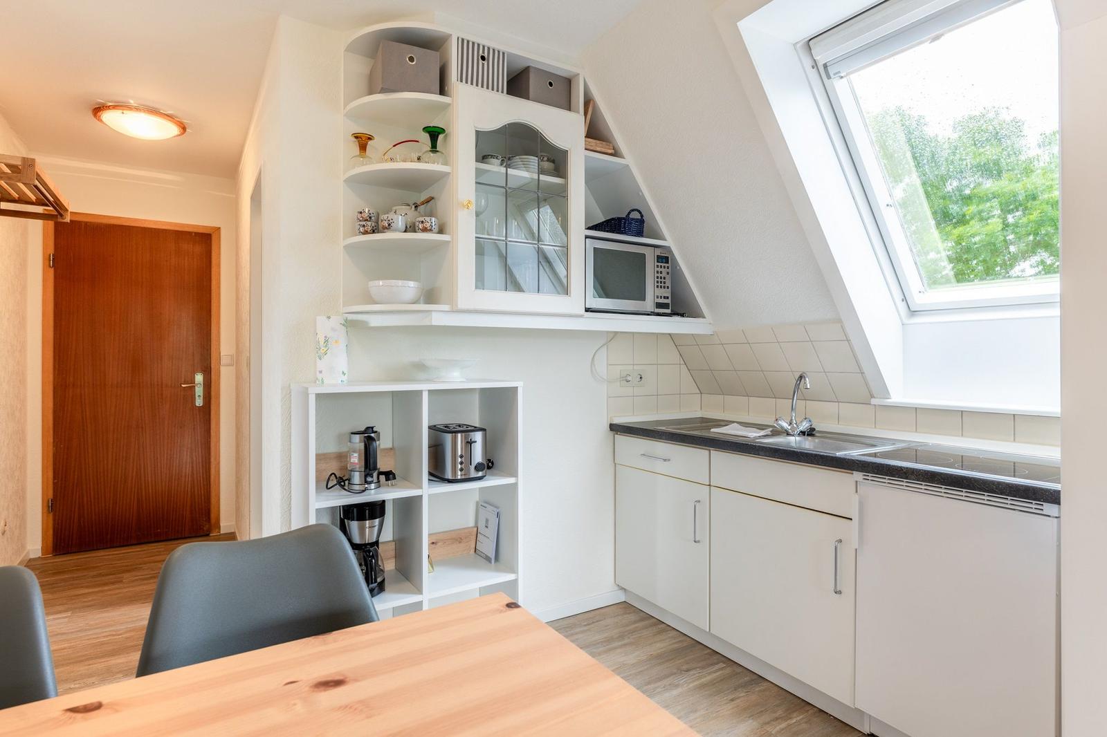 Blick vom Essbereich zur Küche