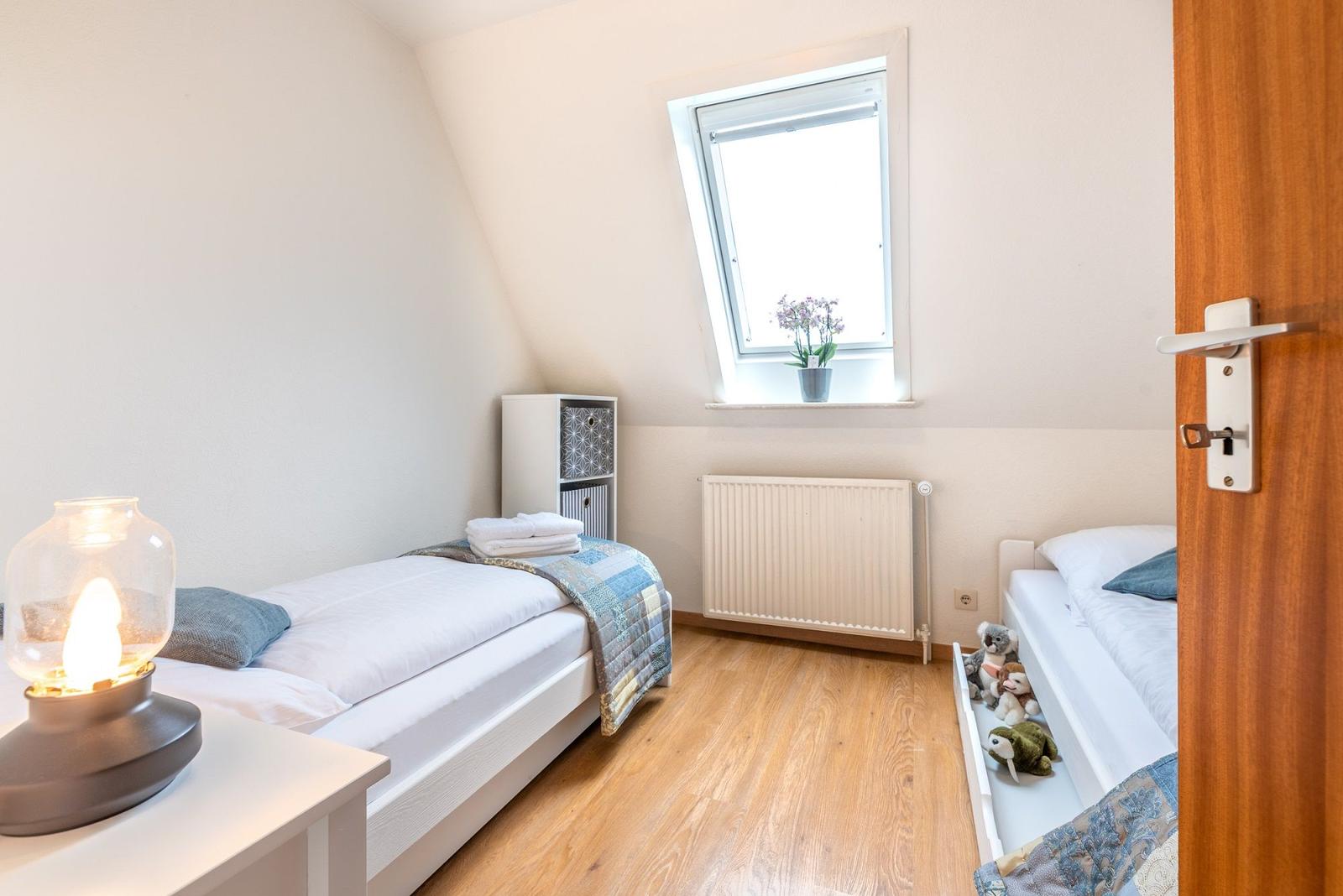 Das Schlafzimmer mit 2 Einzelbetten (200x90)