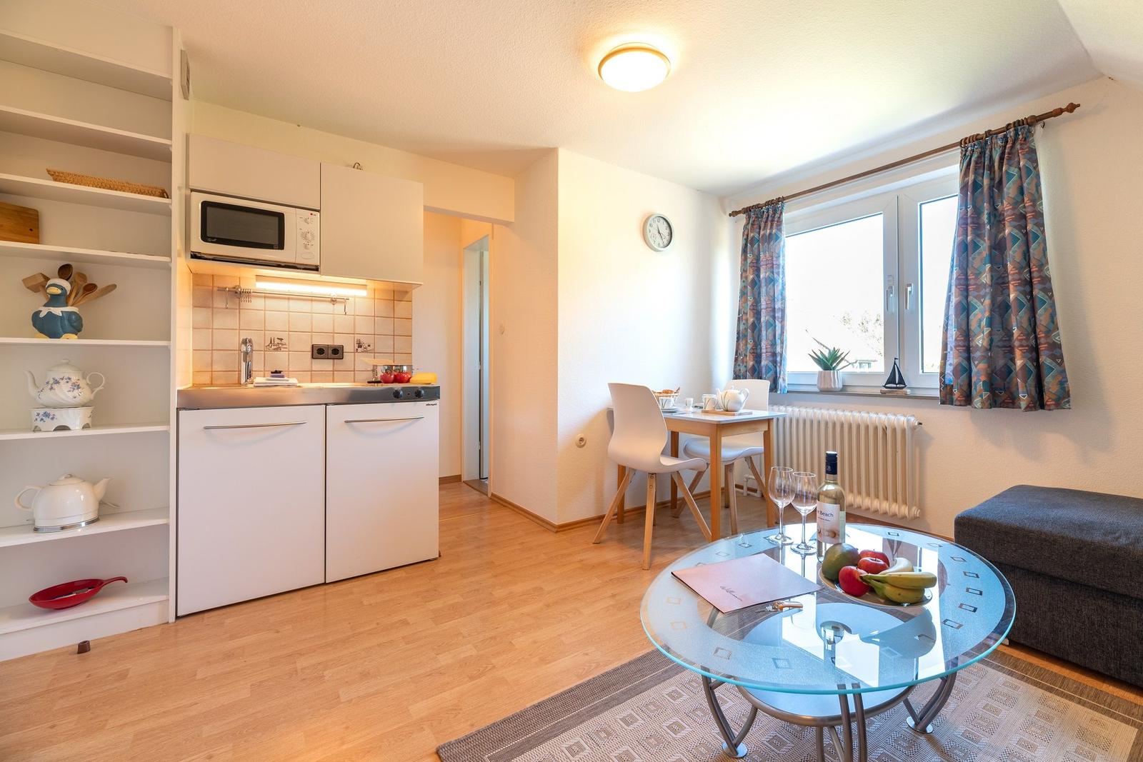 Blick zur Küchenzeile