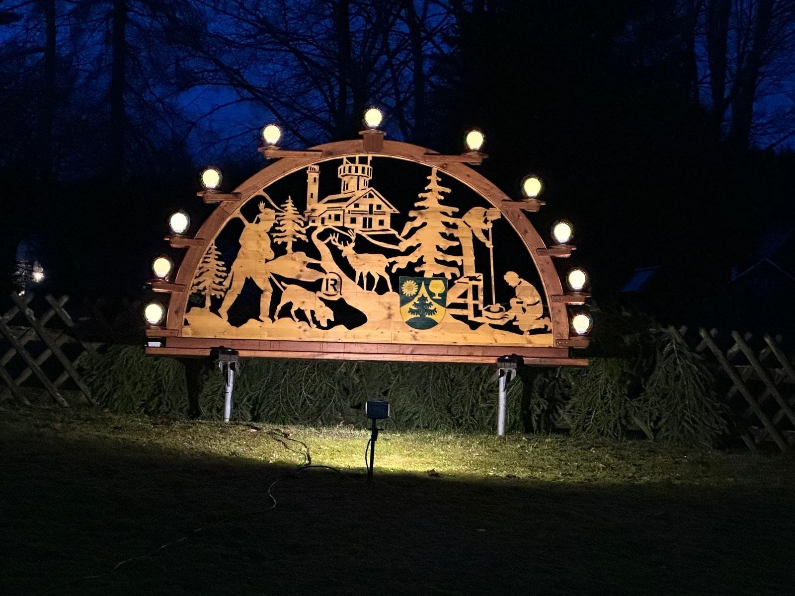 Gehlberger Schwibbogen mit Glasbläsermotiv