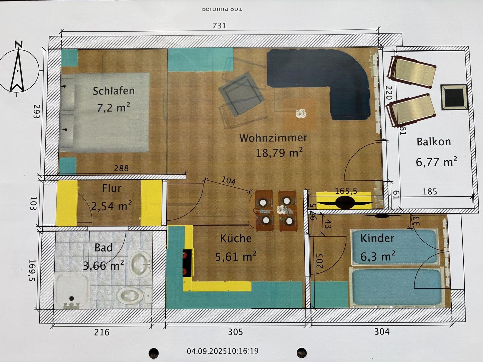 Wohnung mit Wohnzimmer, Schlafzimmer, Küche und Balkon.