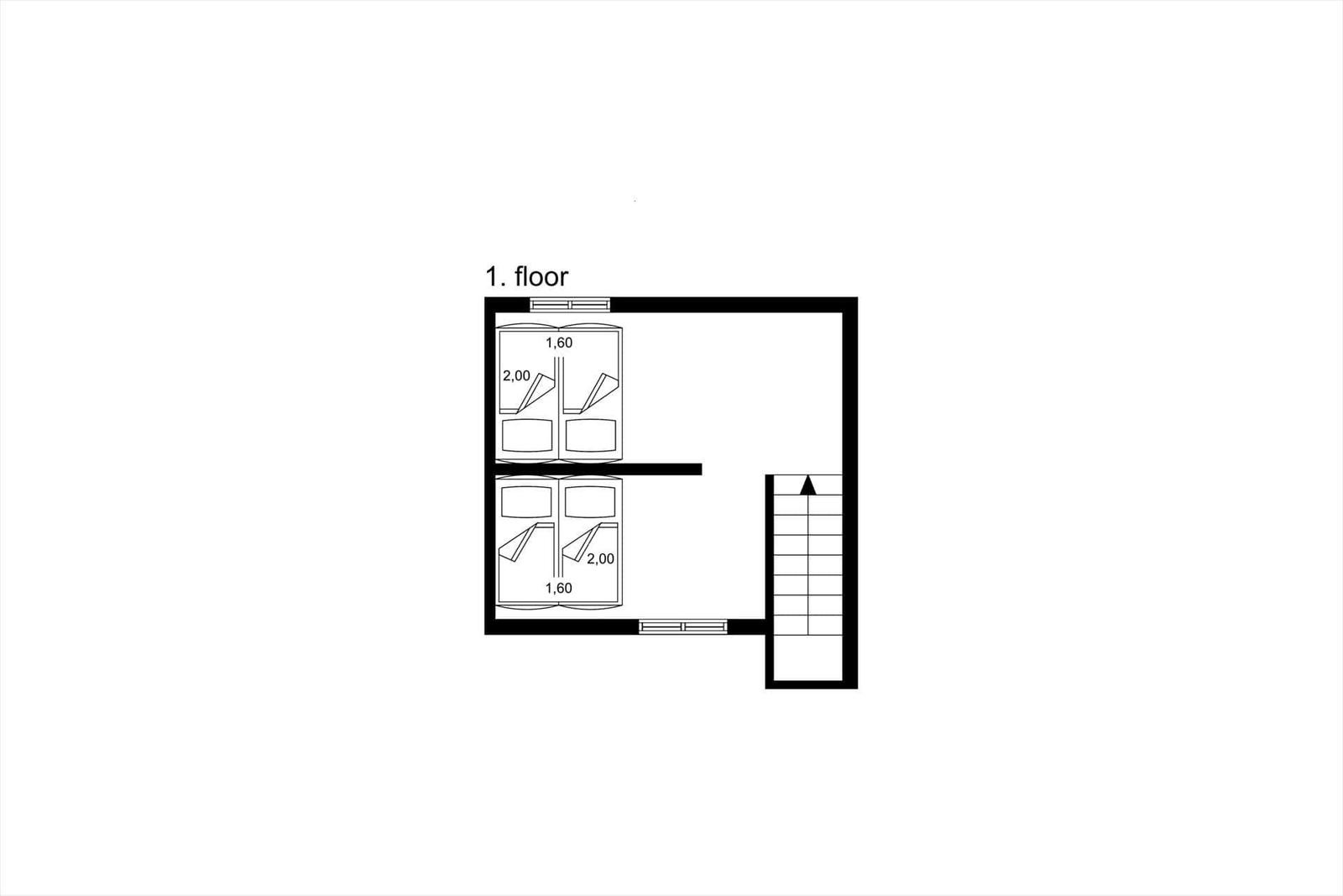 1. Etage mit zwei Schlafzimmern und Treppe zur oberen Etage.