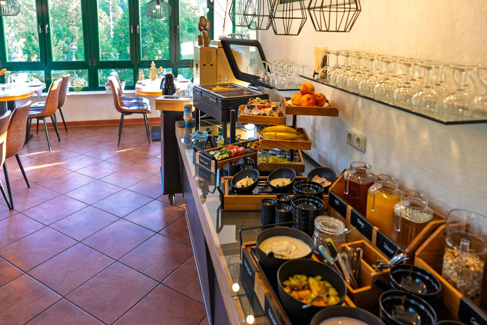 ...Auszug des reichhaltigen Frühstückbüffets...