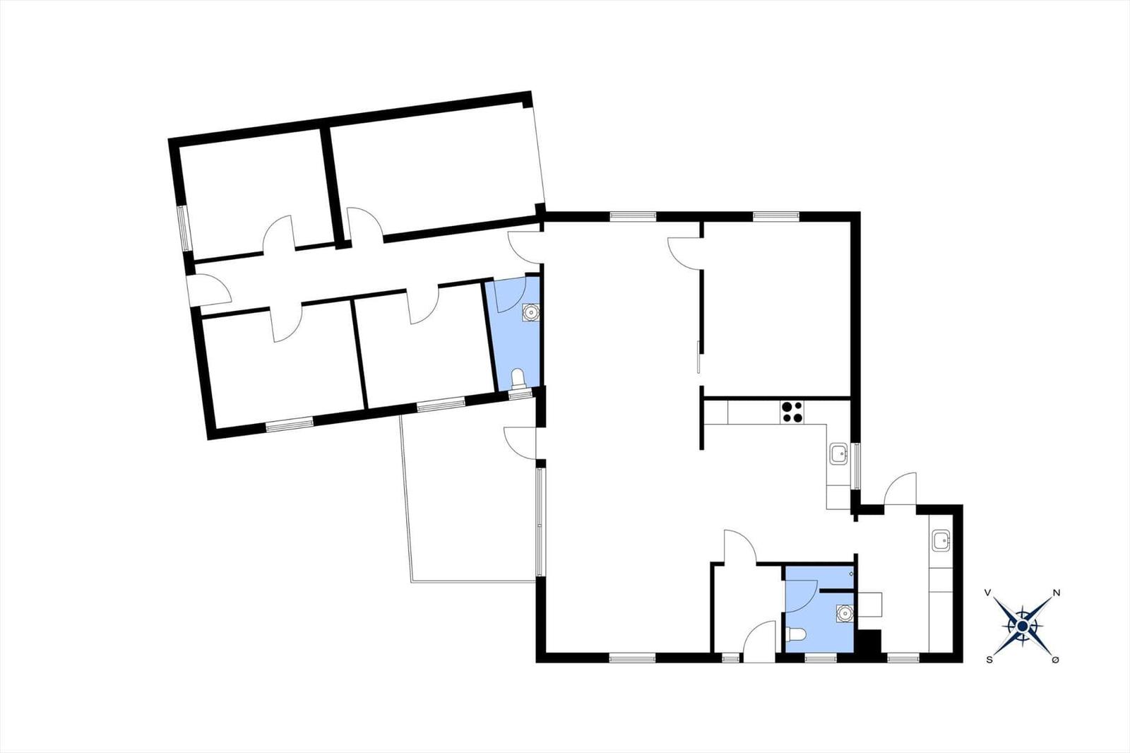 Apartment with kitchen, bathroom, and two bedrooms. Floor plan with orientation.