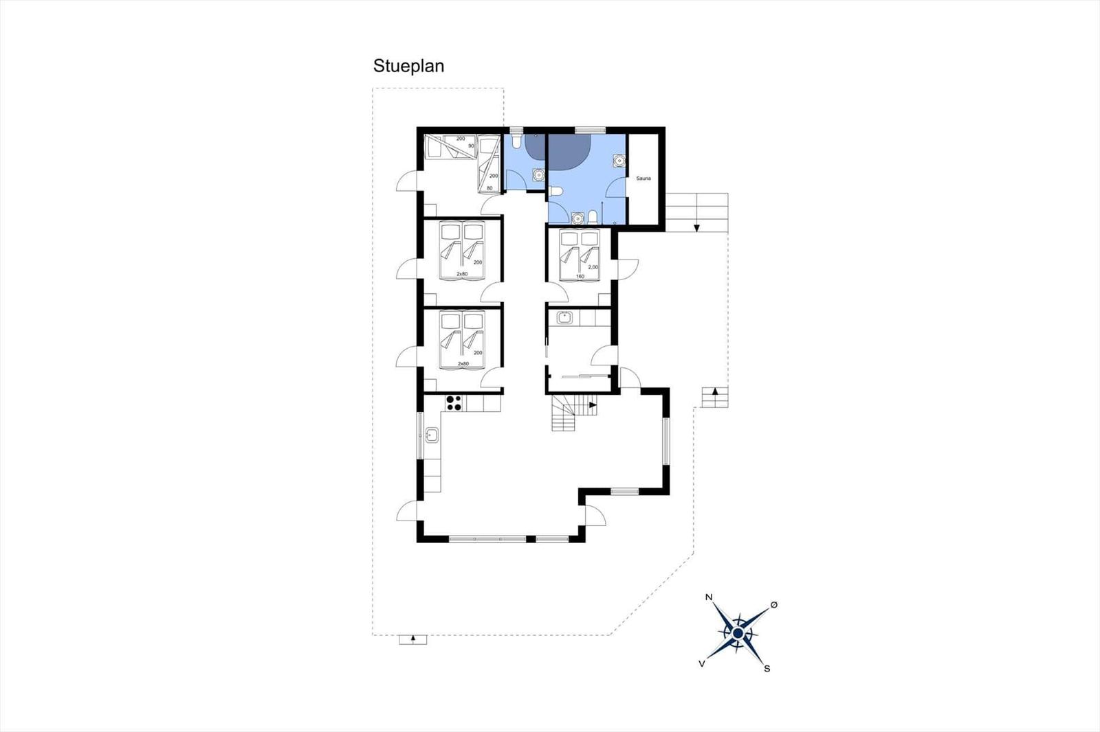 Floor plan shows bedrooms, bathroom, and sauna with dimensions and orientation.