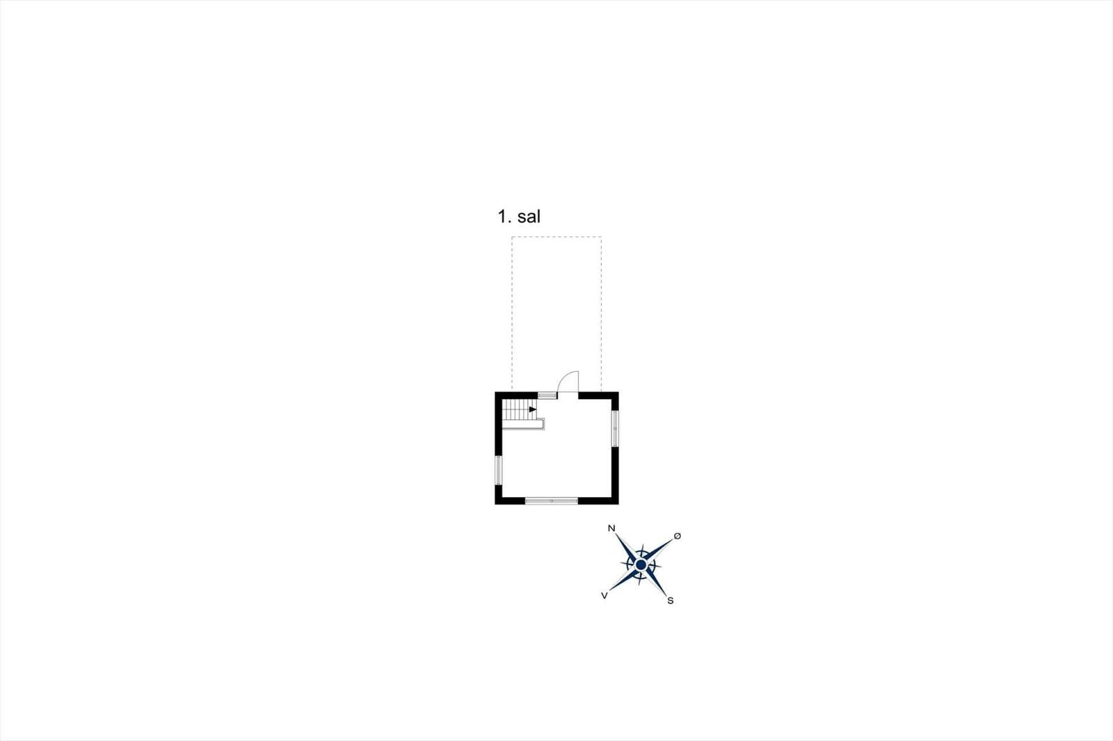 Ground floor with staircase and room indication. Compass shows orientation.