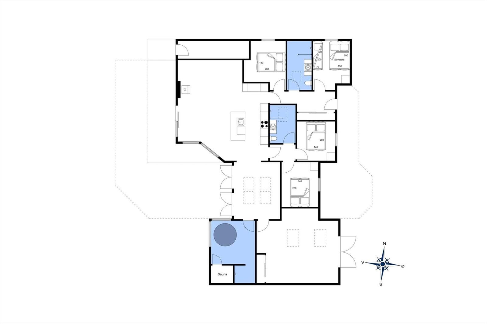This house has three bedrooms, a kitchen, a bathroom, and a sauna.