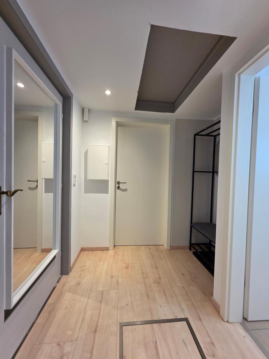 In unserem Eingangsbereich findet ihr genug Platz für eure Kleidung.