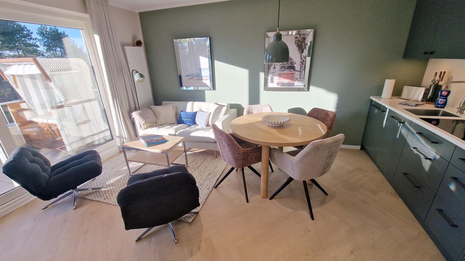 Wohnzimmer und Küche im Haus Atlantis Whg.06...