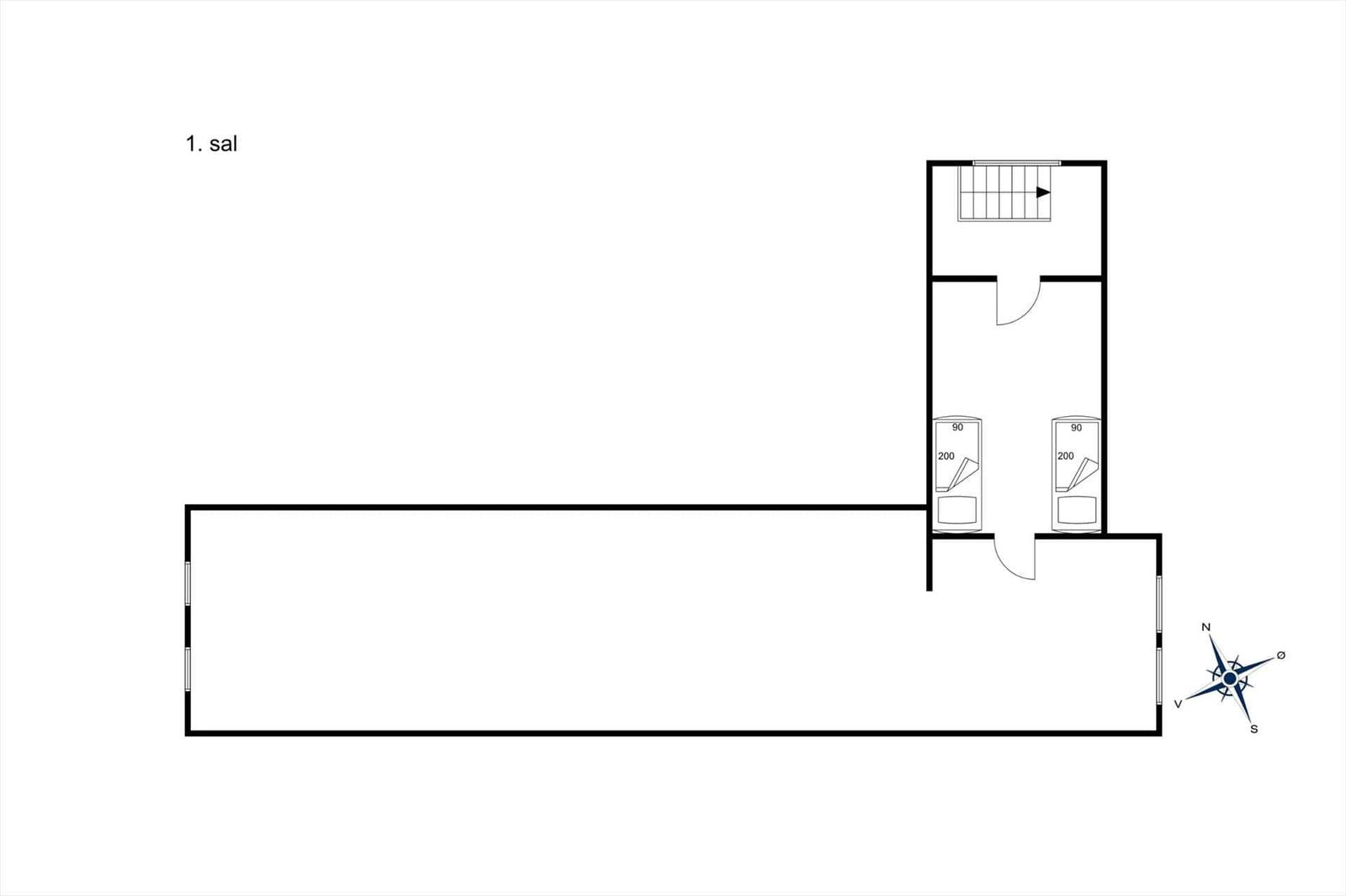 Erdgeschoss mit zwei Schlafzimmern und Treppe zur oberen Etage.