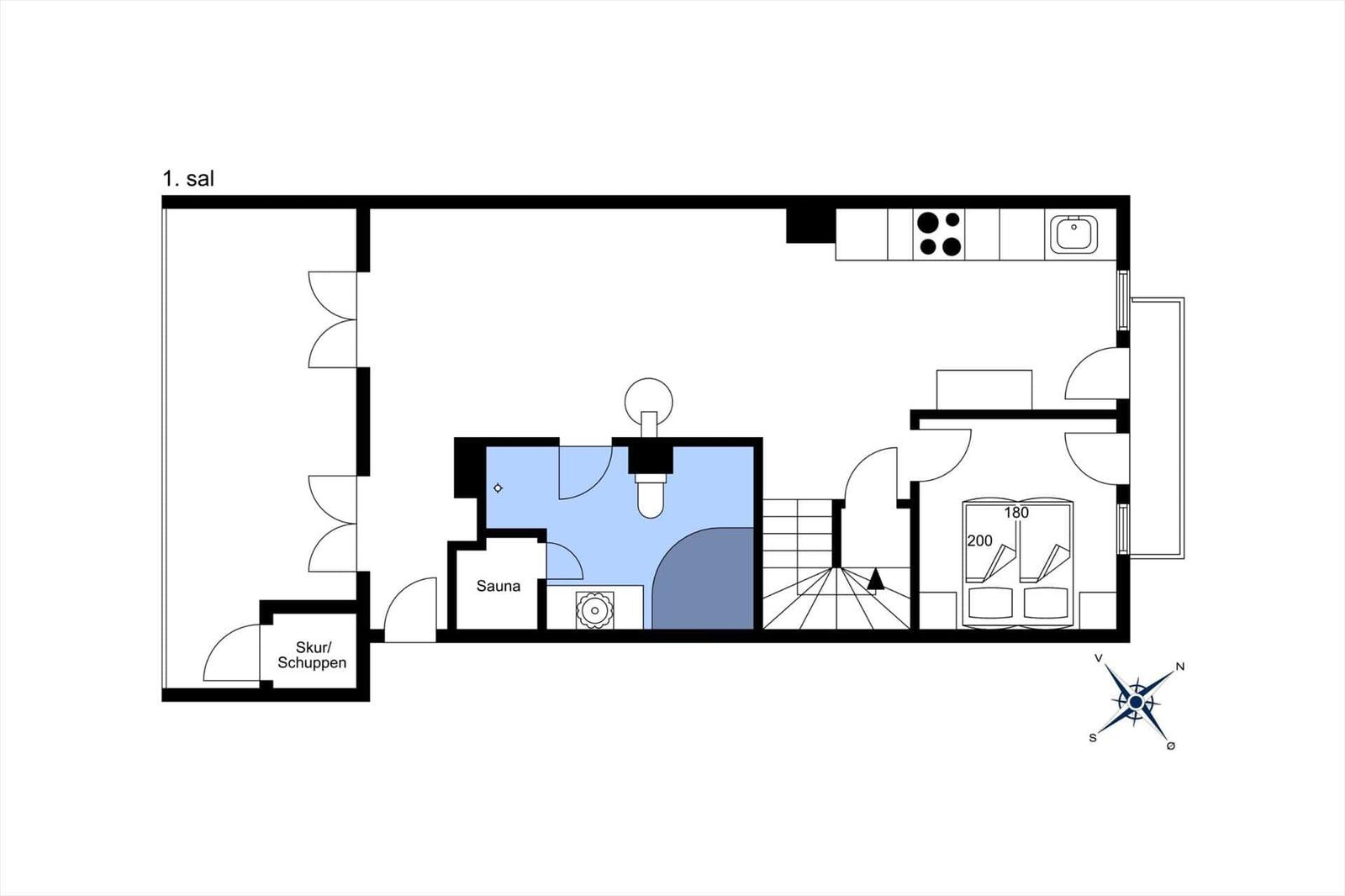 First floor with sauna, kitchen, and bedrooms with 180 and 200 cm beds.