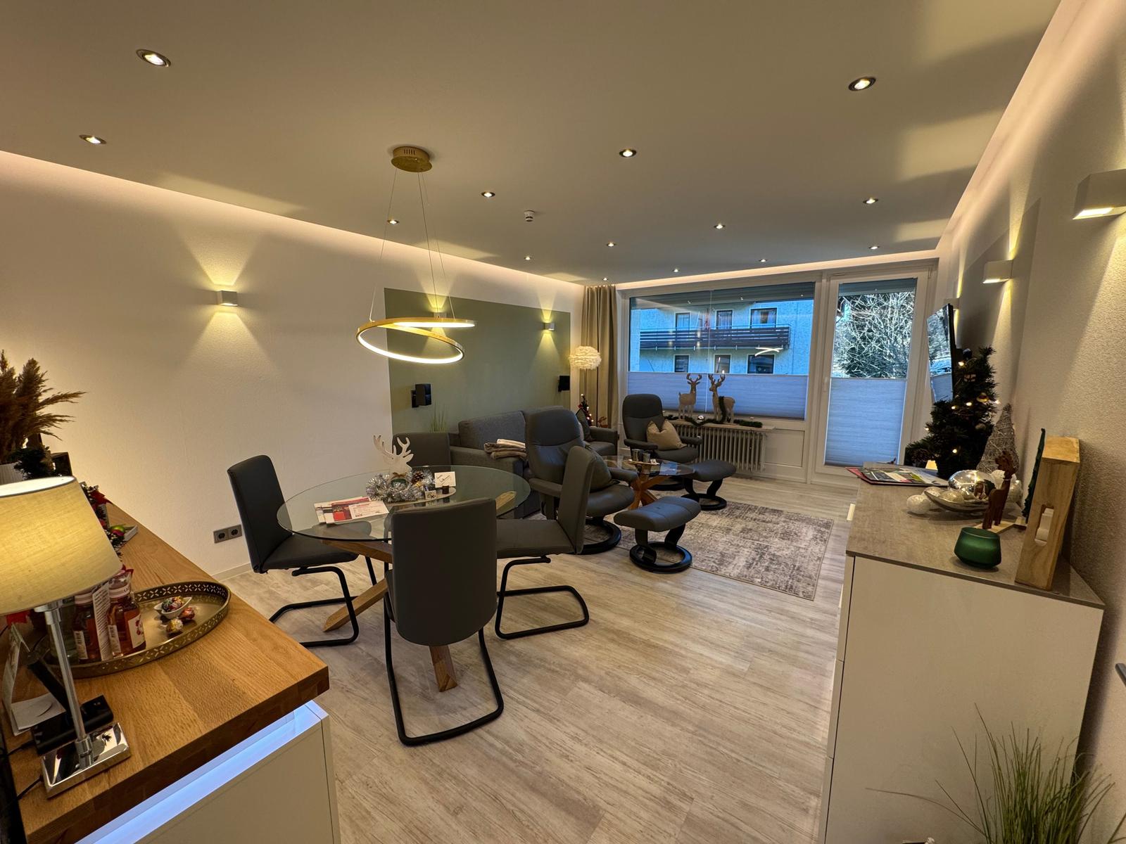 Großzügiger, heller & moderner Wohnbereich