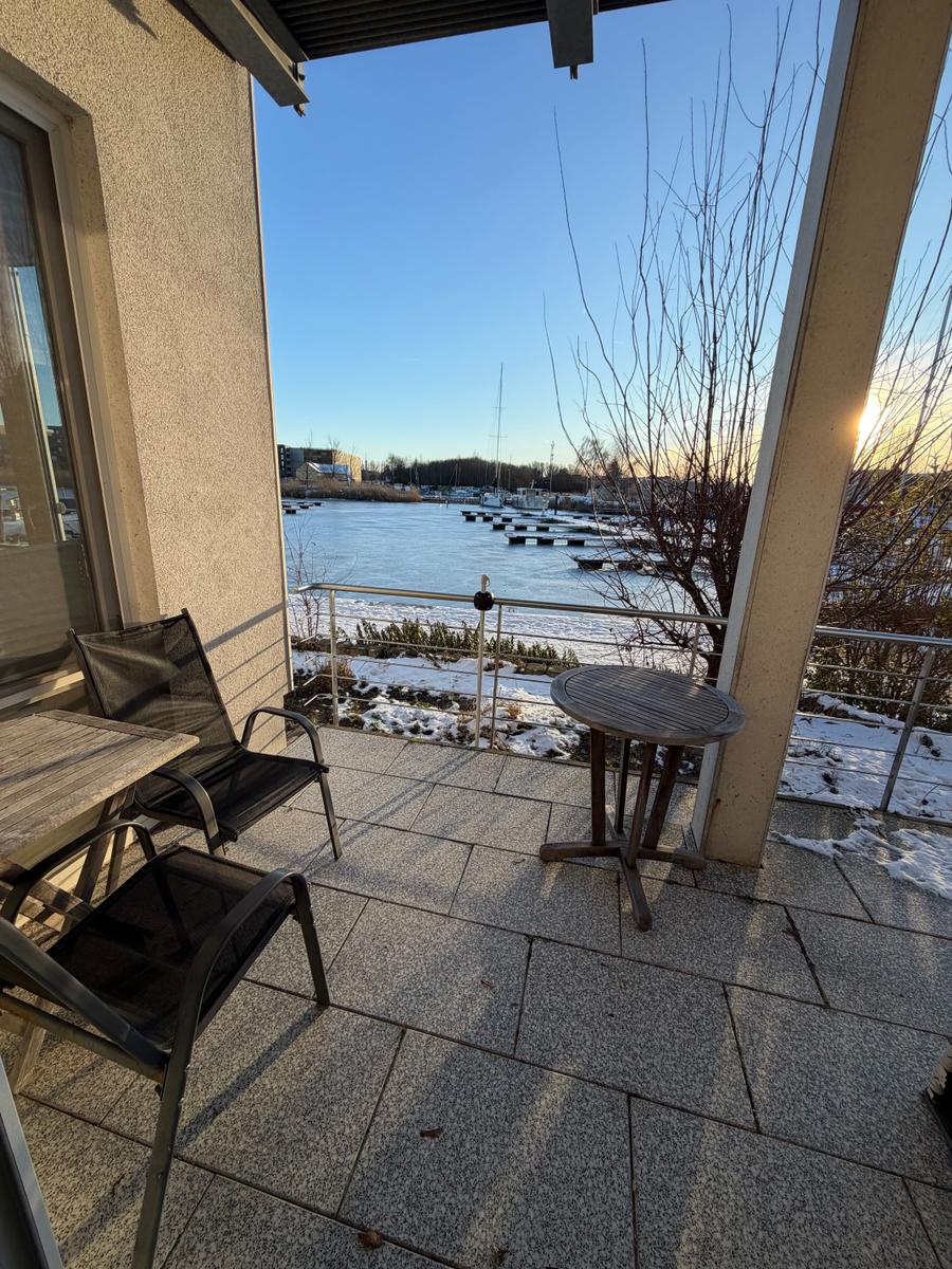 Winterliche Ansicht von der Terrasse