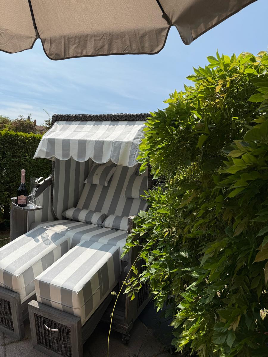 Strandkorb auf der Terrasse