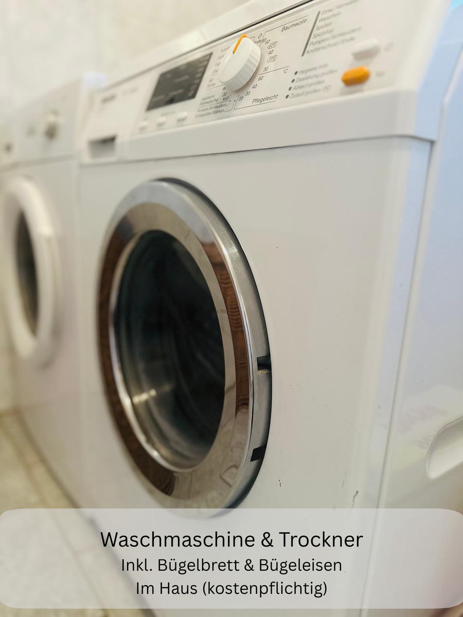 Waschmaschine und Trockner vorhanden