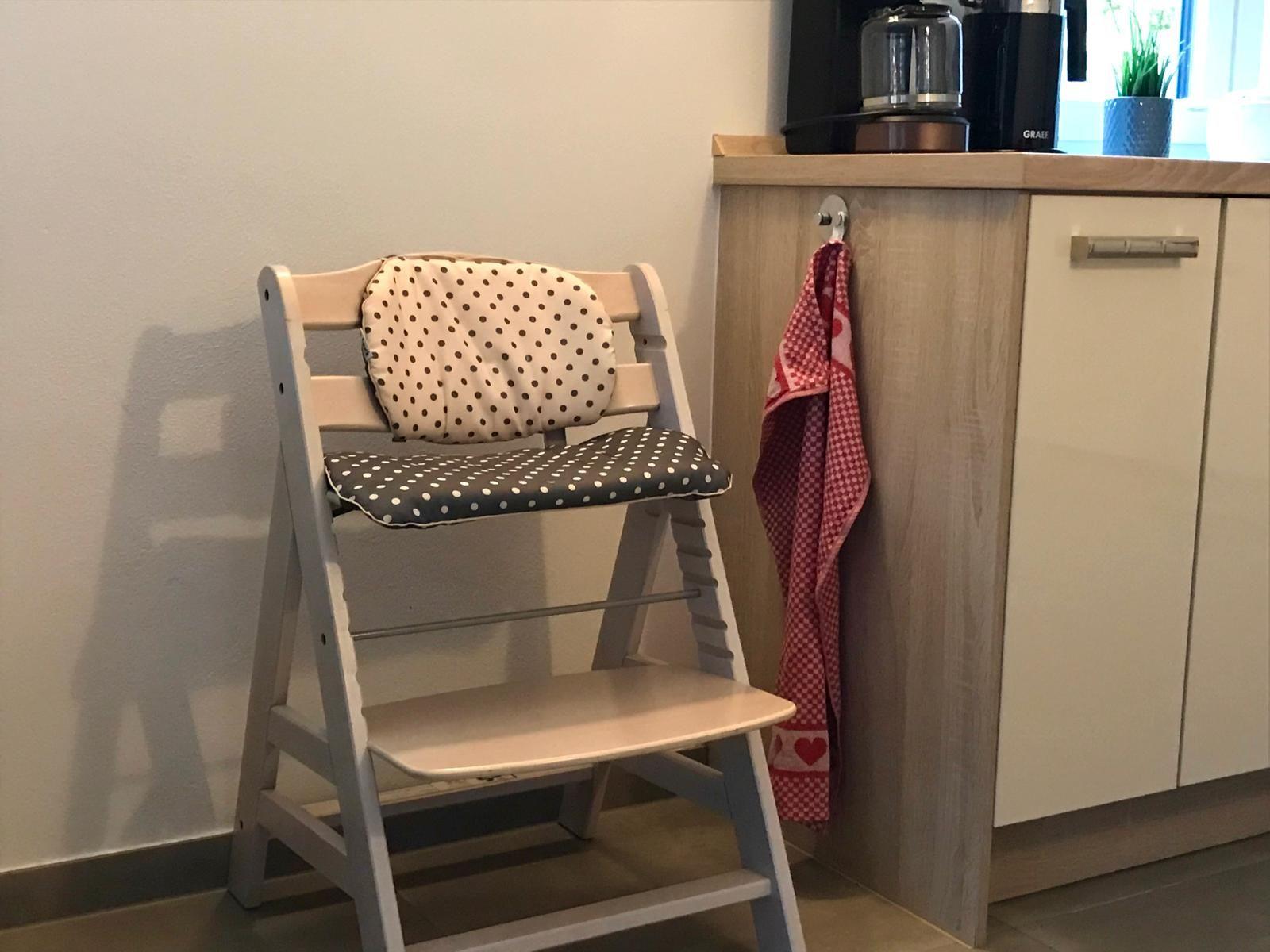 Ein Hochstuhl steht Ihnen kostenfrei zur Verfügung.