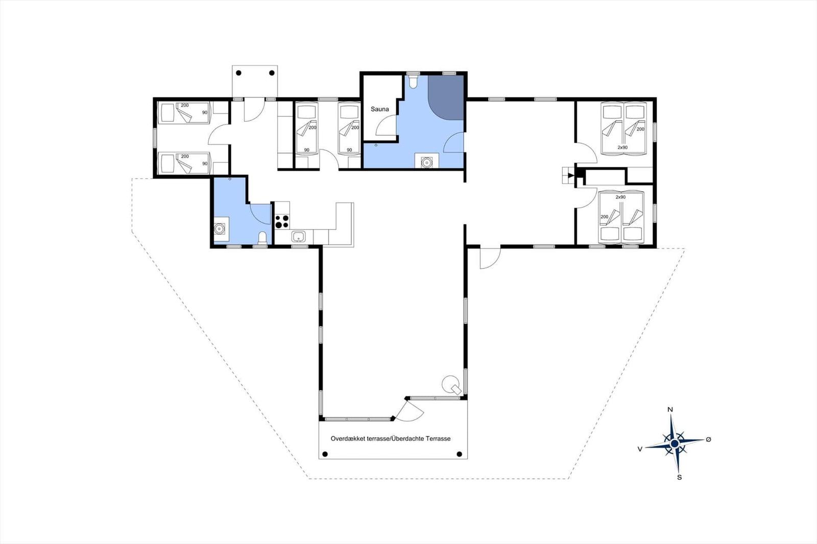 Functional floor plan with sauna, kitchen, and covered terrace.
