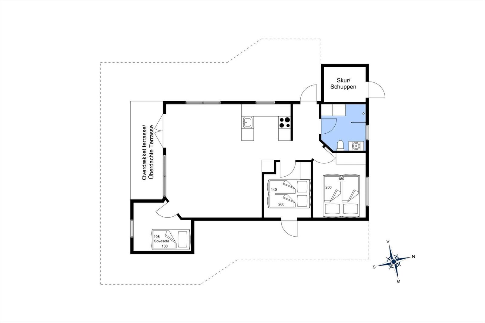 Functional floor plan with bedrooms, kitchen, bathroom, and covered terrace.