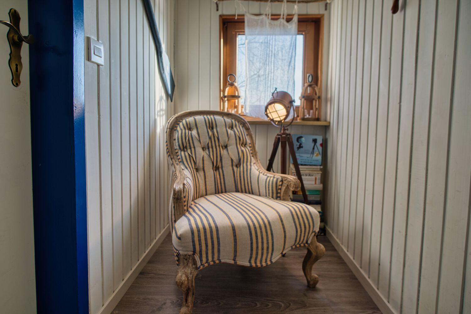 Leseecke mit einer feinen Literaturauswahl