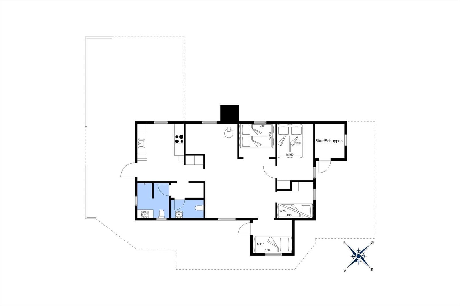 Wohnung mit Küche, drei Schlafzimmern und Bad. Skur/Schuppen vorhanden.