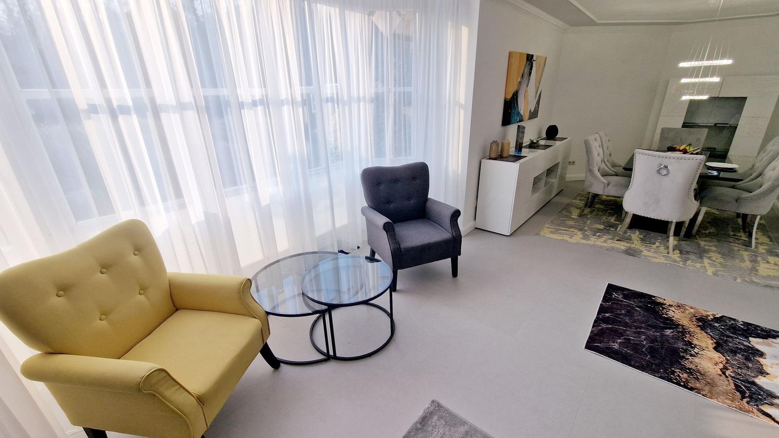 Zugang zur Terrasse...