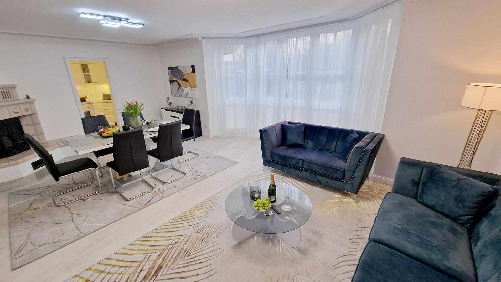 Blick zur Terrasse ...