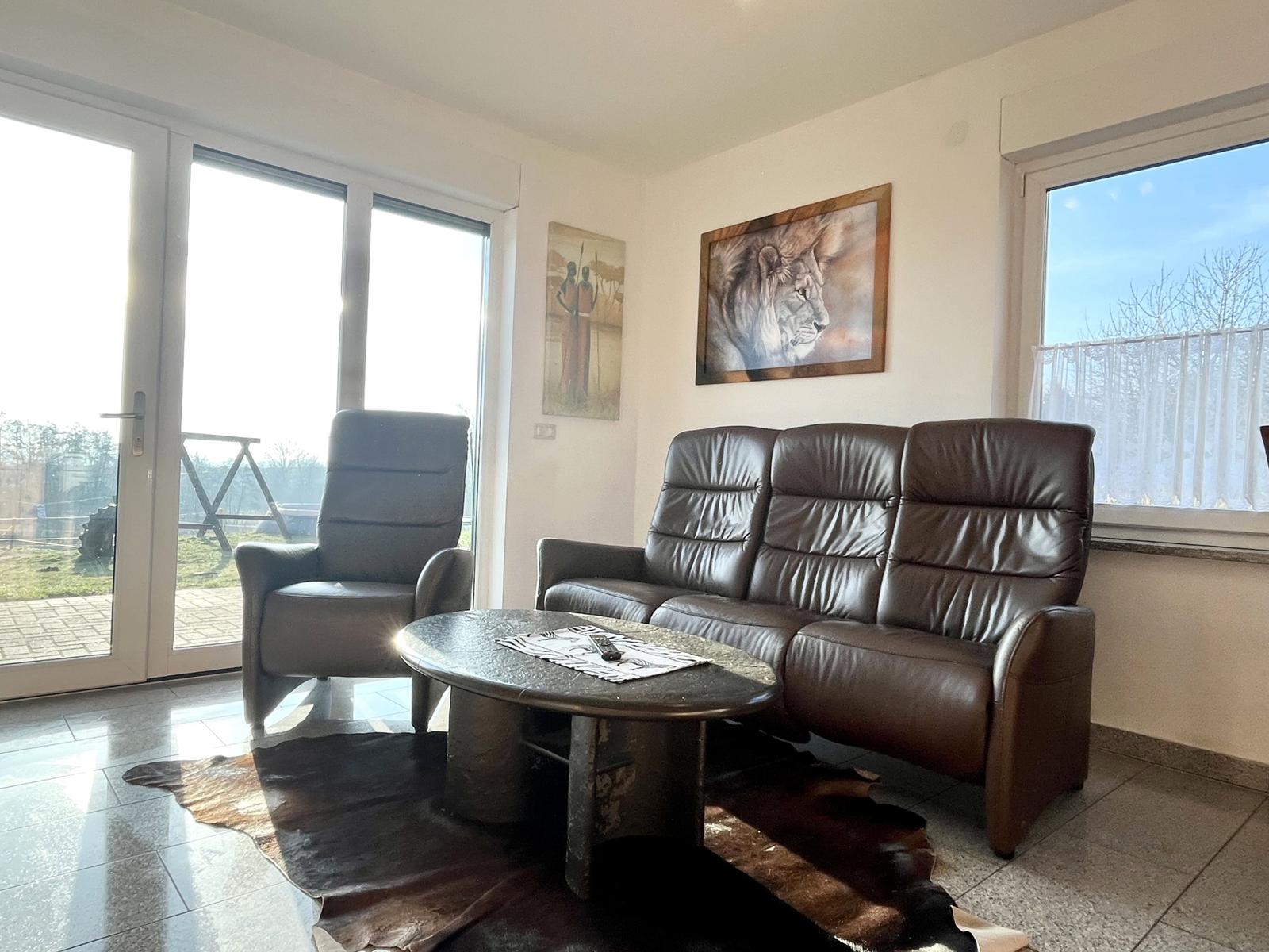 Ledercouch mit Relaxfunktion