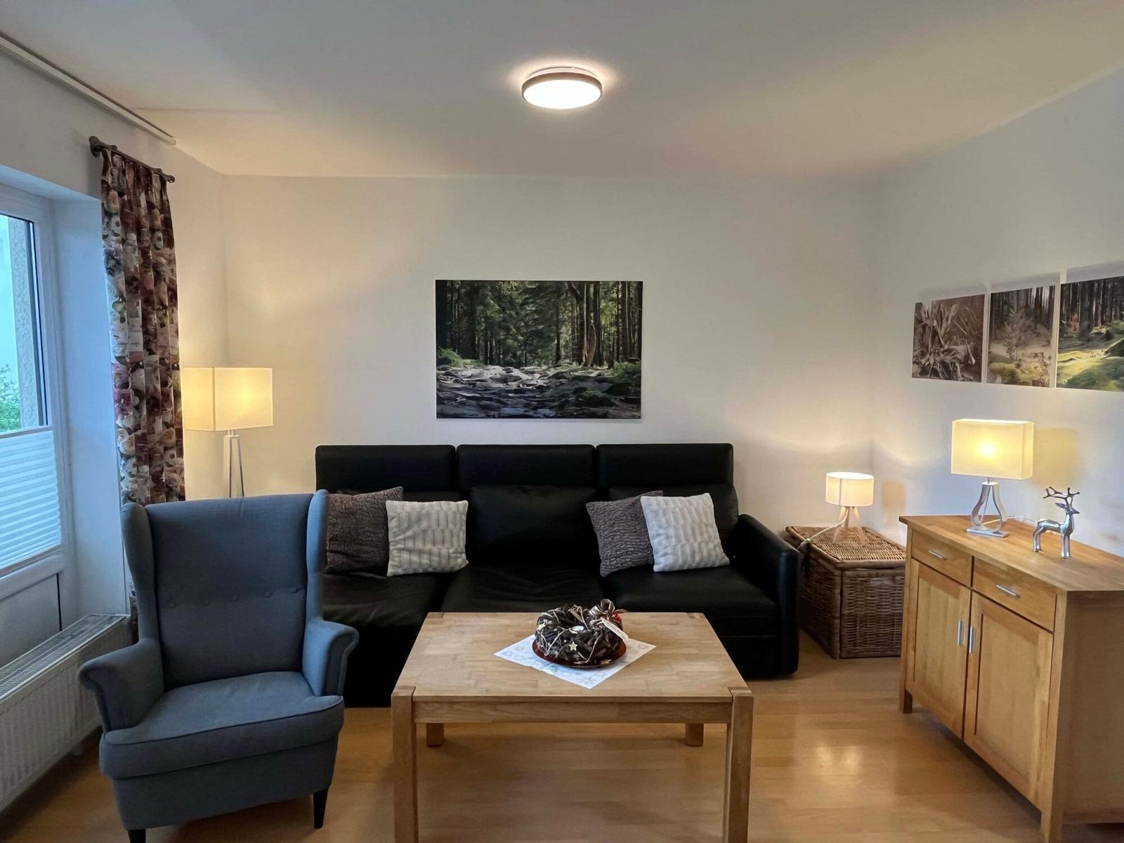 Wohn-/Schlafbereich mit offener Küche