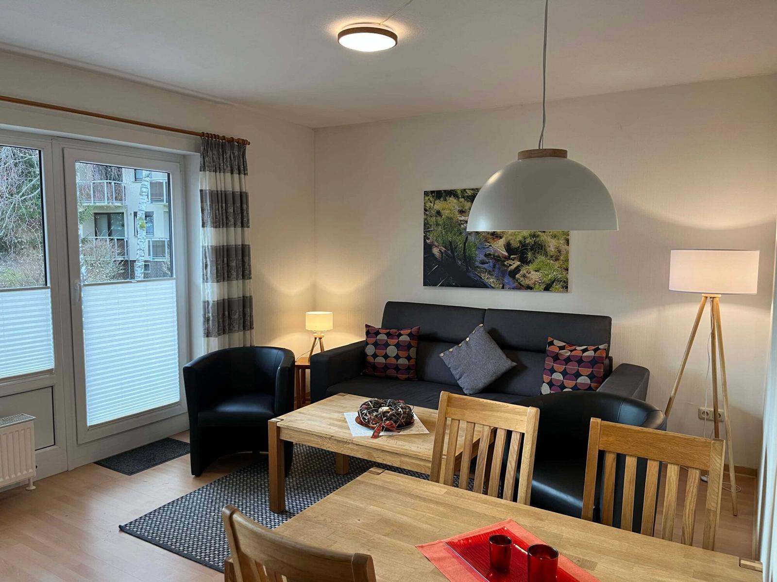 Wohn-/Schlafzimmer mit offener Küche