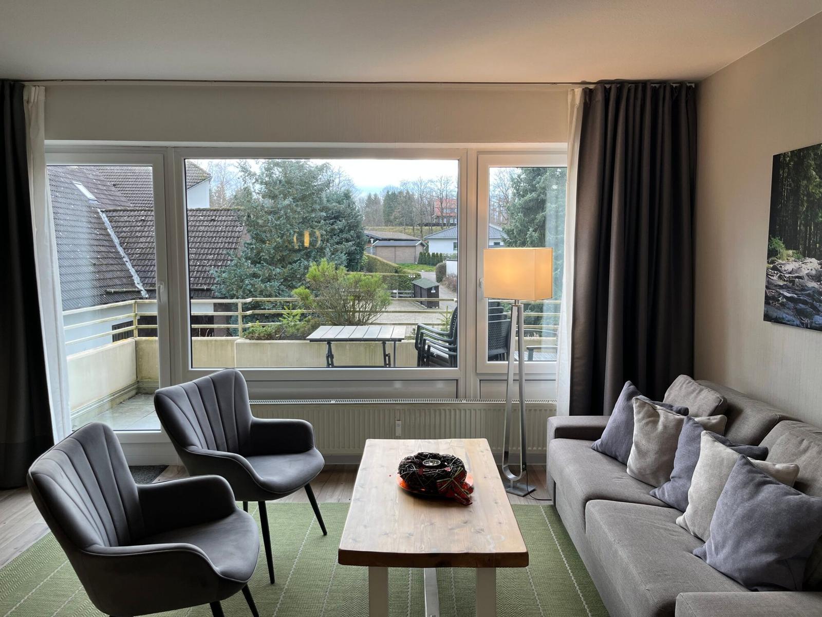 Wohn-/Essbereich mit offener Küche