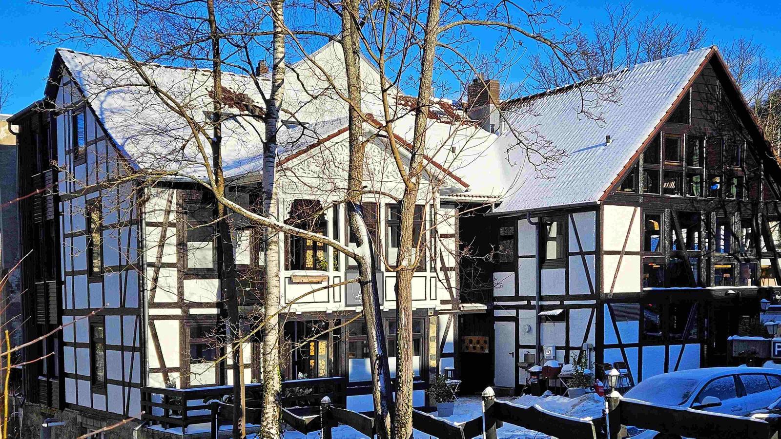 idyllisch gelegen im Hinterhaus an der beliebten Bummelallee -  
und doch ungestört schlafen können