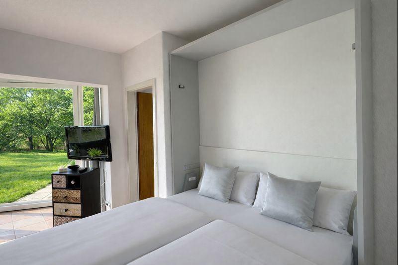 Schrankbett ausgeklappt...