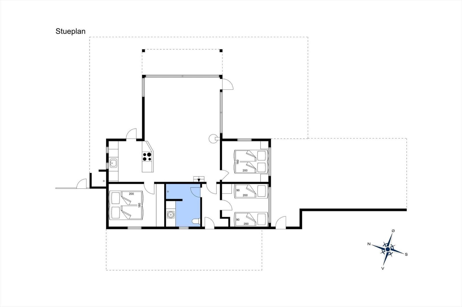 Floor plan shows living, sleeping areas, bathroom, and kitchen.